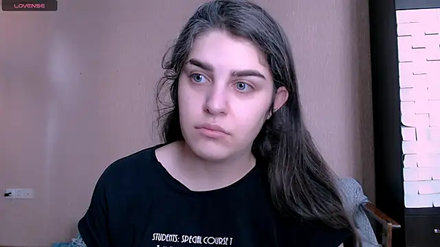  Roselina  online show from 11/17/25, 07:47