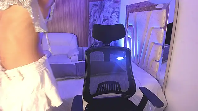 MattThompsonn online show from 11/25/25, 09:04