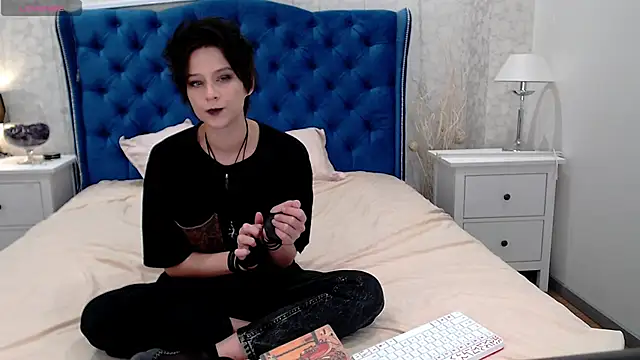 via mayer  online show from 10/23/25, 10:58