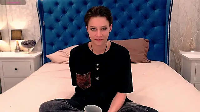 via mayer  online show from 11/18/25, 03:12