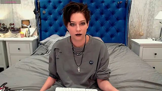 via mayer  online show from 01/16/26, 05:44