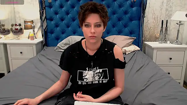 via mayer  online show from 02/02/26, 05:28