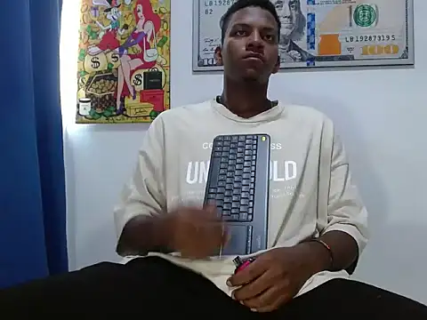Snapshot of Master_foot_ chatting on 07/14/26, 05:07 Master foot online show from 07/14/26, 05:07