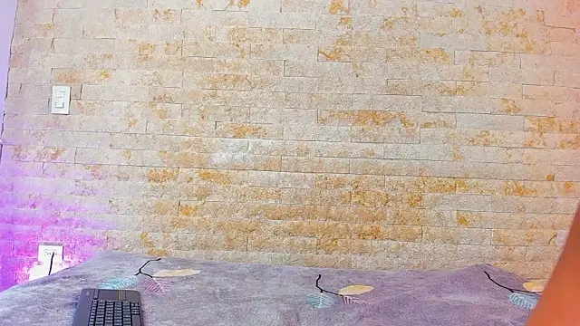 pocahontas pow online show from 11/25/25, 11:43