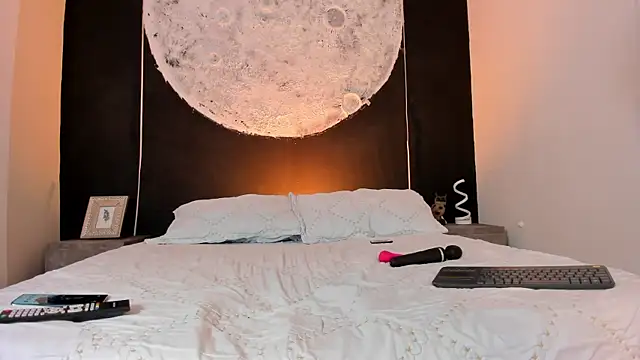 EthaanCox online show from 10/29/25, 09:16