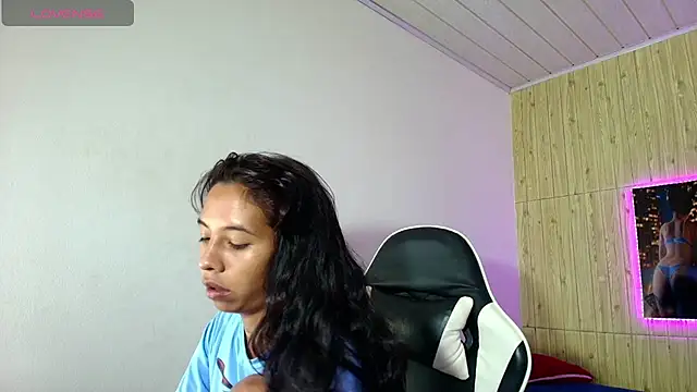 Miss sparkle00 online show from 01/08/26, 08:22