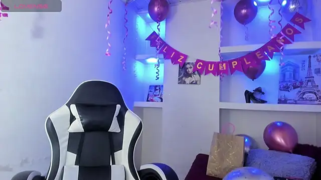 Miss sparkle00 online show from 02/05/26, 08:35