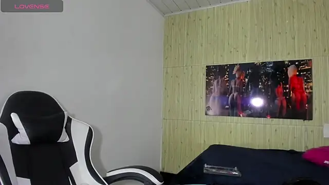 Miss sparkle00 online show from 02/07/26, 08:01