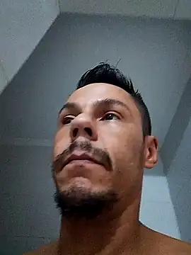 Snapshot of Santanacumxplod chatting on 02/09/25, 03:22 Santanacumxplod online show from 02/09/25, 03:22