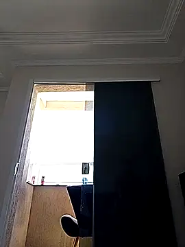 Snapshot of Santanacumxplod chatting on 02/26/25, 01:41 Santanacumxplod online show from 02/26/25, 01:41