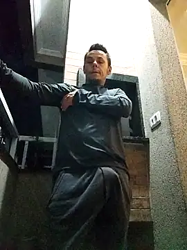 Snapshot of Santanacumxplod chatting on 02/28/25, 03:04 Santanacumxplod online show from 02/28/25, 03:04