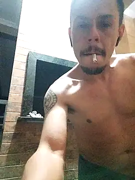 Snapshot of Santanacumxplod chatting on 09/10/25, 02:11 Santanacumxplod online show from 09/10/25, 02:11