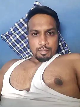 Snapshot of Chennaibull15 chatting on 02/26/25, 01:41 Chennaibull15 online show from 02/26/25, 01:41