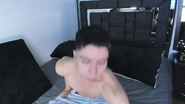 alanblack1 online show from 09/18/25, 02:35