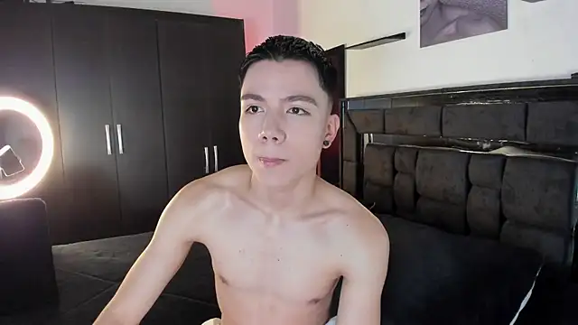 alanblack1 online show from 01/18/26, 01:04