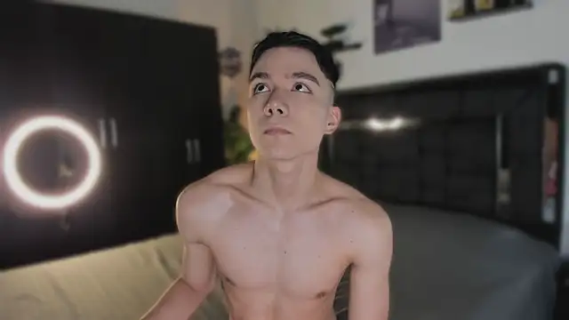 alanblack1 online show from 04/24/26, 02:30