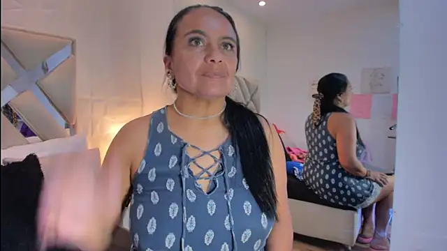 raquell moore online show from 03/19/26, 12:31