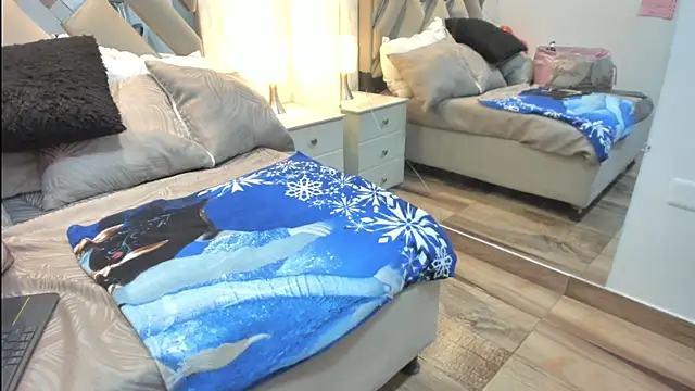 raquell moore online show from 04/22/26, 12:18