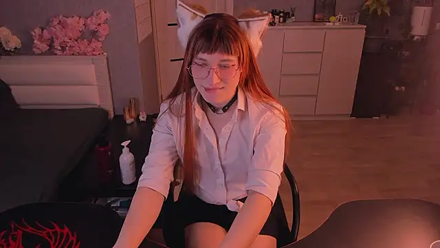 foxy jpg online show from 03/06/26, 09:33