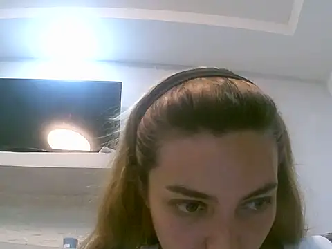 VittoriaTaylor online show from 02/13/26, 01:34