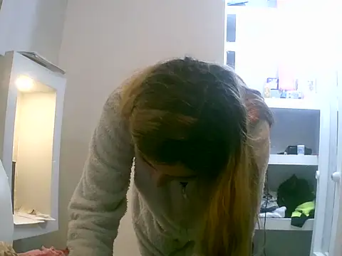 VittoriaTaylor online show from 02/14/26, 03:25