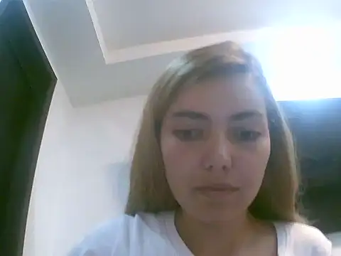 VittoriaTaylor online show from 02/26/26, 04:50