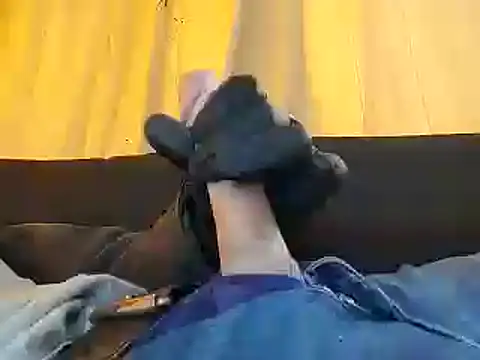 Snapshot of bwcbeat83 chatting on 01/29/25, 07:32 bwcbeat83 online show from 01/29/25, 07:32