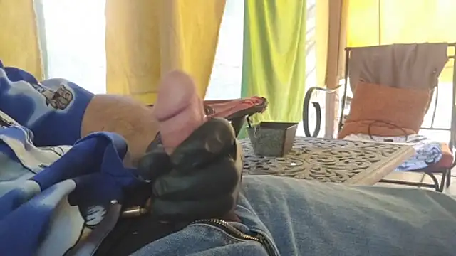 Snapshot of bwcbeat83 chatting on 03/01/26, 05:26 bwcbeat83 online show from 03/01/26, 05:26