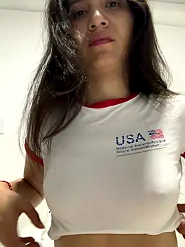 Bella still online show from 10/15/25, 01:11