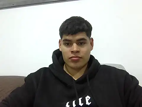 Snapshot of Jumi_777 chatting on 10/07/25, 11:24 Jumi 777 online show from 10/07/25, 11:24