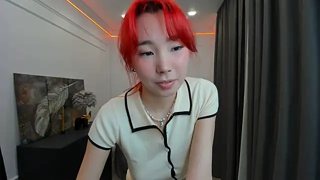 AnnaReyla online show from 04/22/26, 11:12