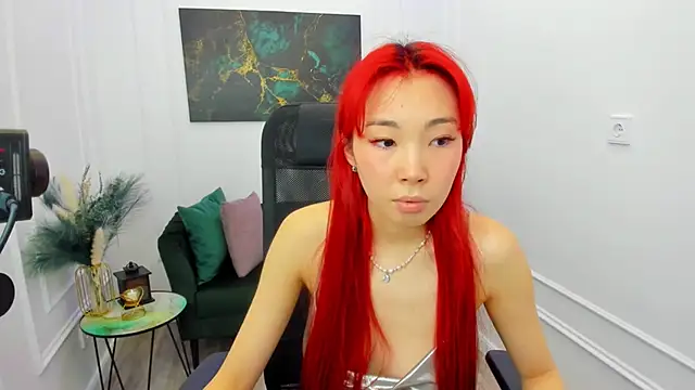 AnnaReyla online show from 04/26/26, 12:47