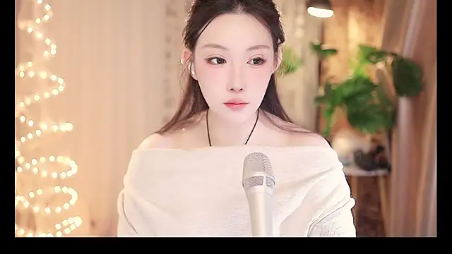 Dou-Dou-er online show from 02/14/25, 09:24