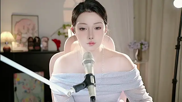 Dou-Dou-er online show from 09/28/25, 12:43