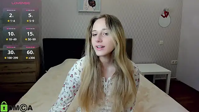 Snapshot of blondyriss chatting on 09/26/25, 08:13 blondyriss online show from 09/26/25, 08:13