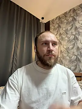 Snapshot of _XxX-XxX_ chatting on 06/30/26, 10:55 XxX-XxX online show from 06/30/26, 10:55