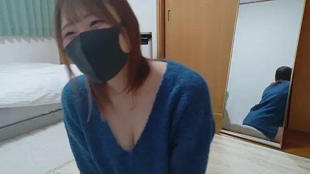 Snapshot of hirohiro_chan chatting on 03/05/26, 12:45 hirohiro chan online show from 03/05/26, 12:45