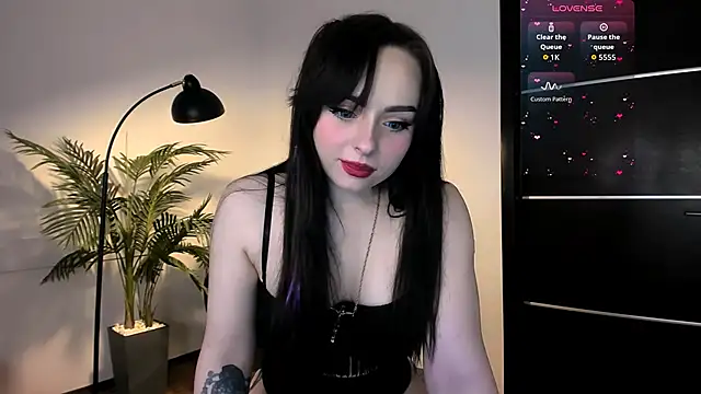 Noirael online show from 04/19/26, 02:49