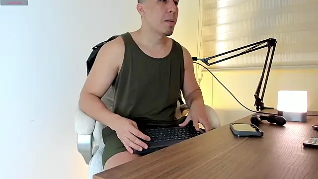 Snapshot of Fraannco chatting on 01/29/25, 02:00 Fraannco online show from 01/29/25, 02:00