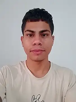 Snapshot of Dannytwinksxxx chatting on 01/15/25, 12:36 Dannytwinksxxx online show from 01/15/25, 12:36