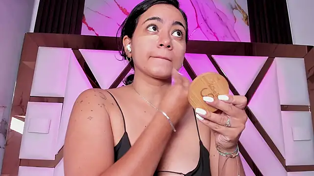 miilaklum online show from 11/28/25, 06:43