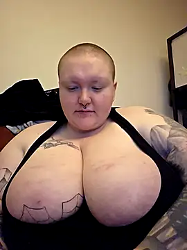 CorgiGodez98 online show from 04/09/26, 06:19