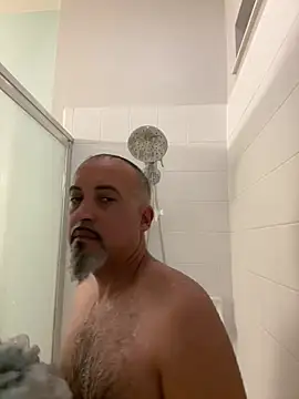 Snapshot of TheConfidentialClub chatting on 01/16/25, 12:02 TheConfidentialClub online show from 01/16/25, 12:02