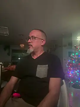 Snapshot of TheConfidentialClub chatting on 01/21/25, 05:16 TheConfidentialClub online show from 01/21/25, 05:16