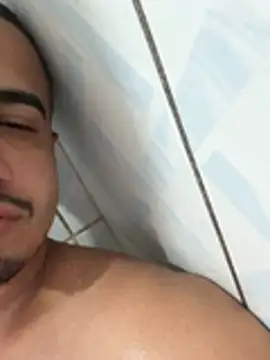 Snapshot of MorenoTatuado011 chatting on 03/15/26, 06:08 MorenoTatuado011 online show from 03/15/26, 06:08