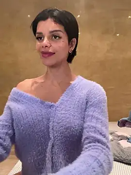 Rosariolovex online show from 02/03/25, 10:47