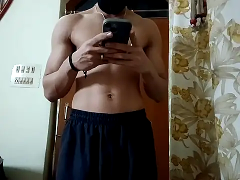 hot hunk boy online show from 02/01/25, 05:37