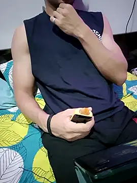 hot hunk boy online show from 09/22/25, 04:03