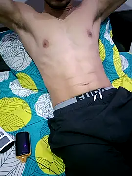 hot hunk boy online show from 09/28/25, 04:56