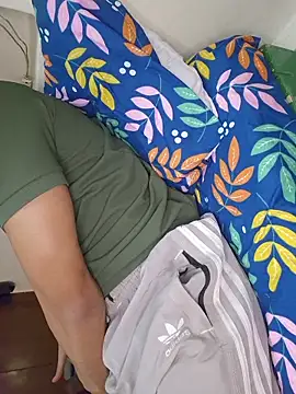 hot hunk boy online show from 11/10/25, 09:30